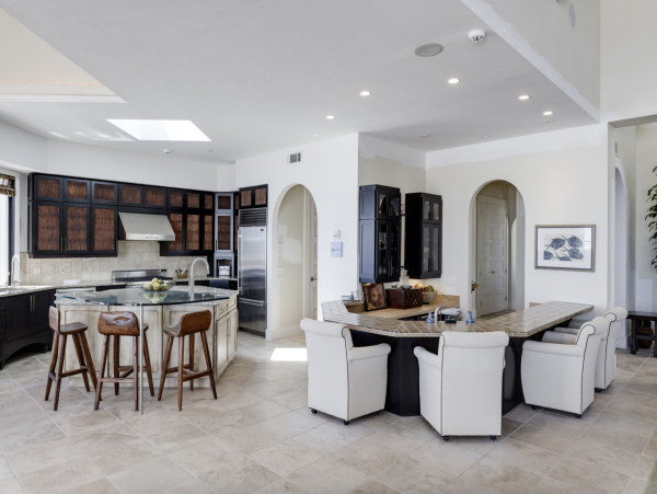 Beachfront Home on Sanibel Island – Ideal for Relaxation